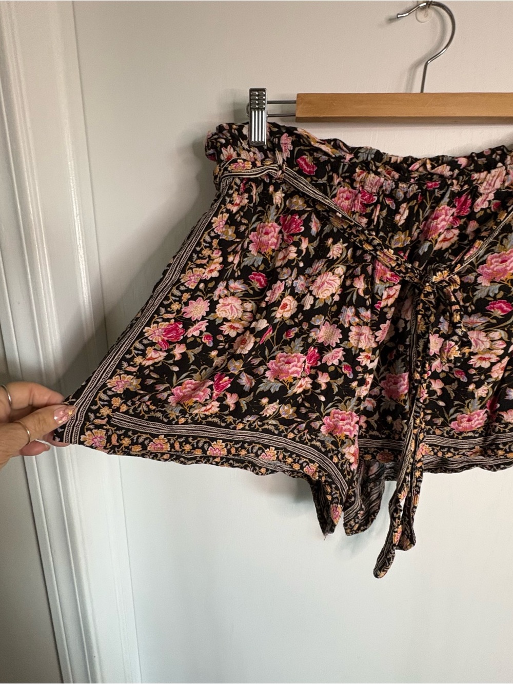 American Eagle Sz XL Floral Shorts Tie Belt Elastic Waist Boho Festival Hippie - Picture 2 of 11